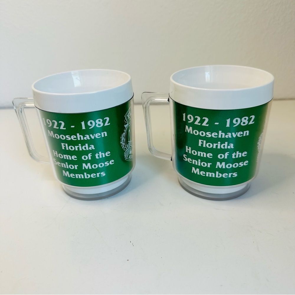 Moosehaven VTG 60 Year service Set Of 2 Plastic Stacking Thermal Mugs 10‎ Oz.
